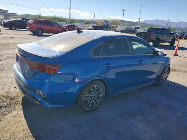 2022 KIA FORTE GT Line