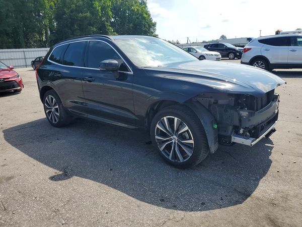 2022 VOLVO XC60 Momentum (excl S60)