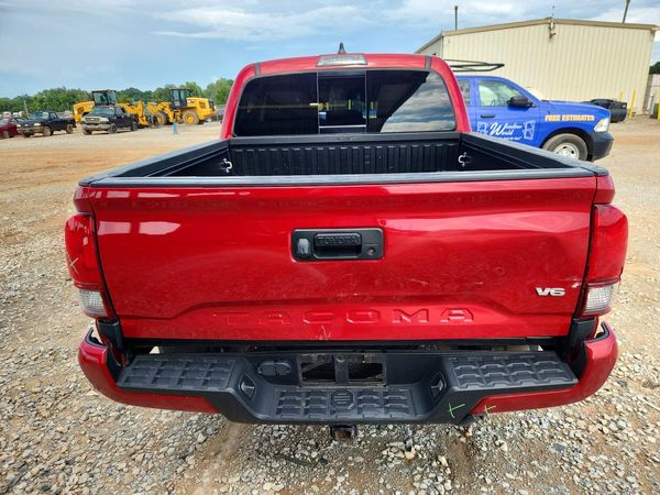 2022 TOYOTA TACOMA SR5