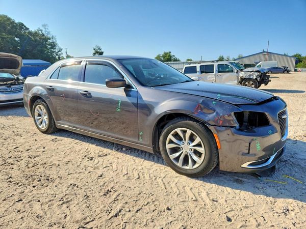 2015 CHRYSLER 300