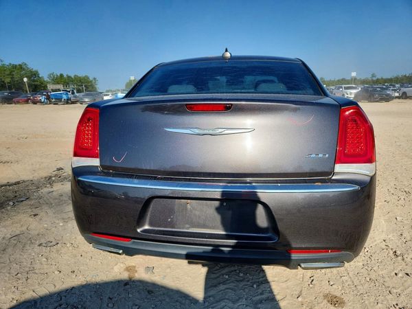 2015 CHRYSLER 300