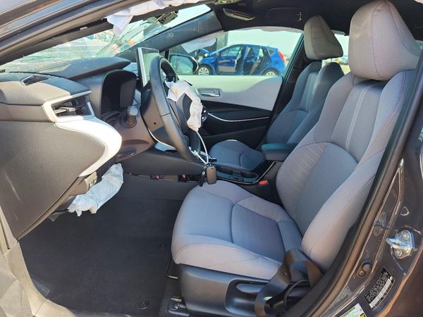 2025 TOYOTA COROLLA SE — DENT