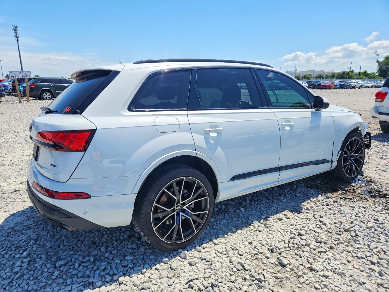 2025 AUDI Q7