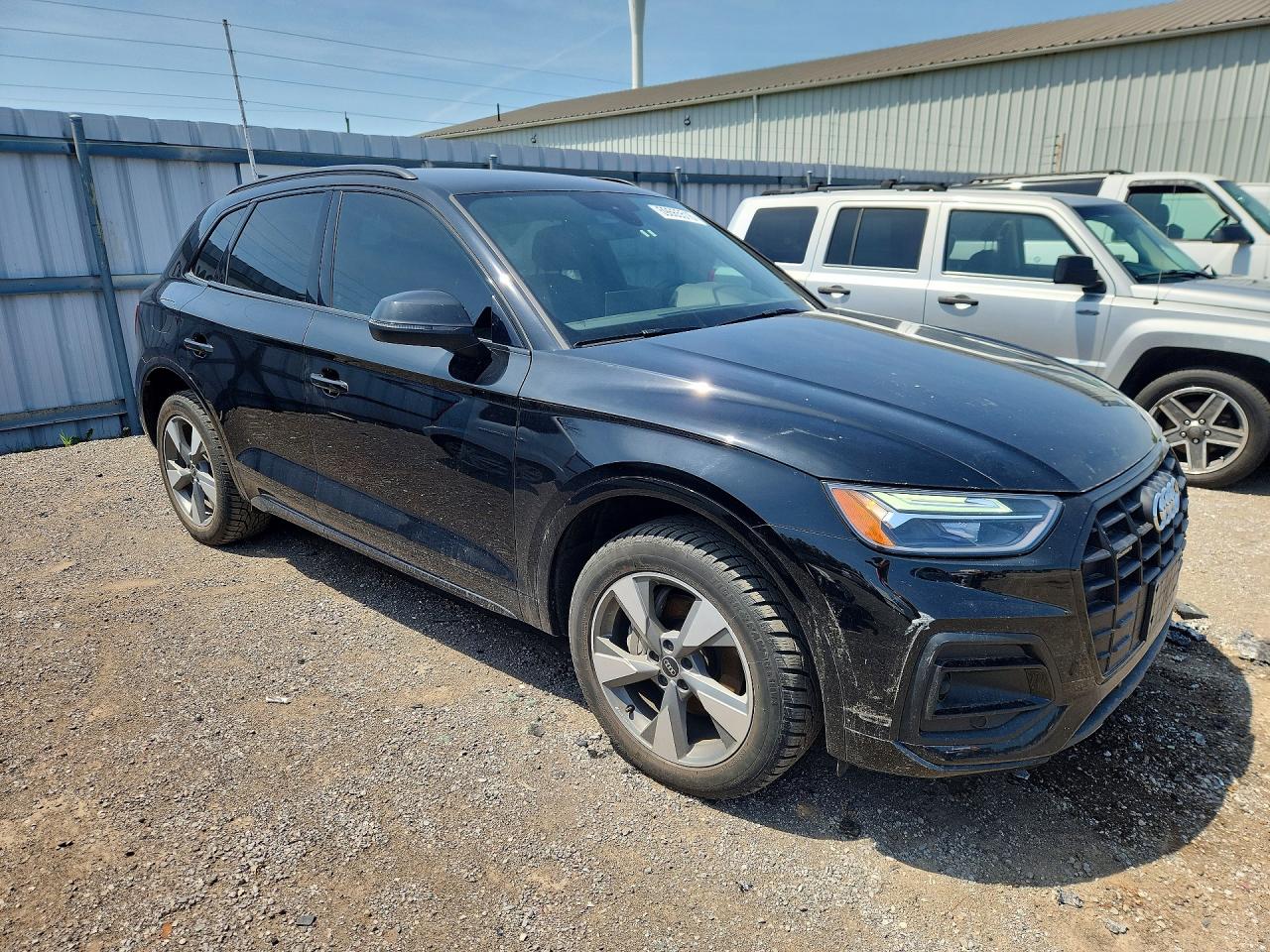 2024 AUDI Q5 quattro Premium