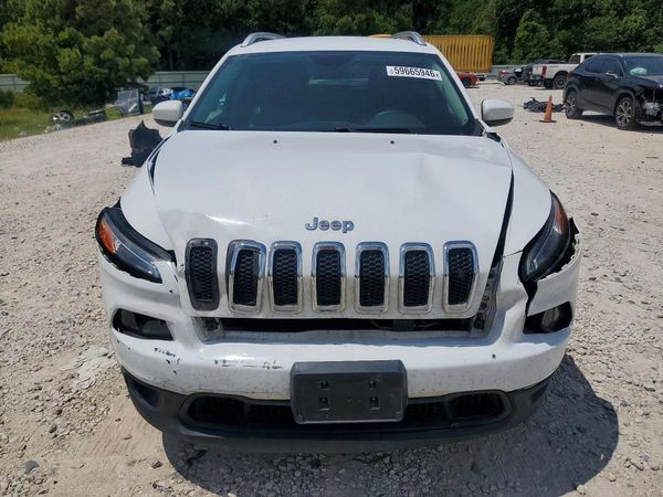 2018 JEEP CHEROKEE LATITUDE PLUS 4X4
