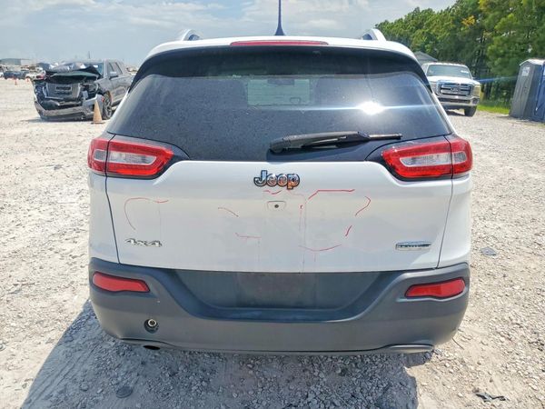 2018 JEEP CHEROKEE LATITUDE PLUS 4X4