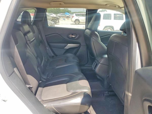 2018 JEEP CHEROKEE LATITUDE PLUS 4X4