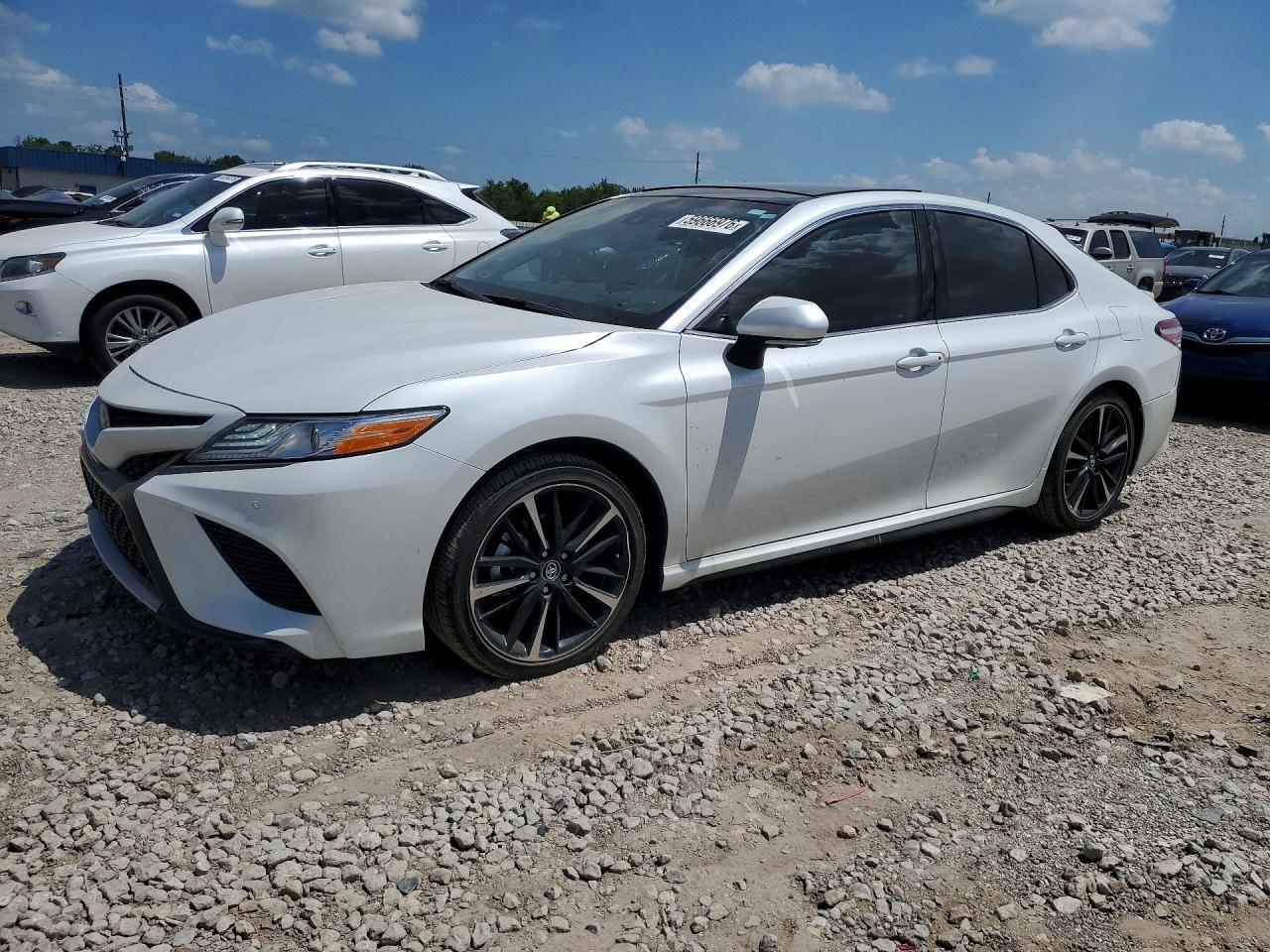 2020 TOYOTA CAMRY XSE