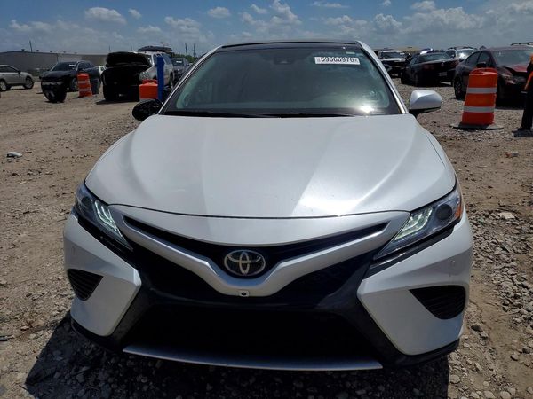 2020 TOYOTA CAMRY XSE