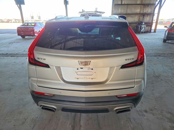 2020 CADILLAC XT4 Premium Luxury