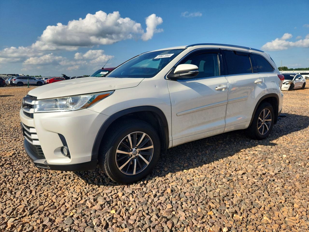 2017 TOYOTA HIGHLANDER SE/XLE