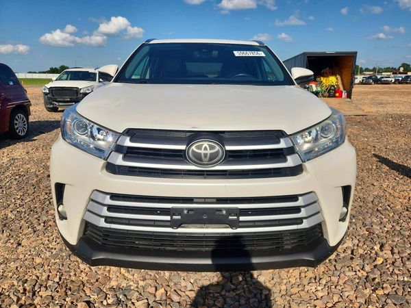 2017 TOYOTA HIGHLANDER SE/XLE