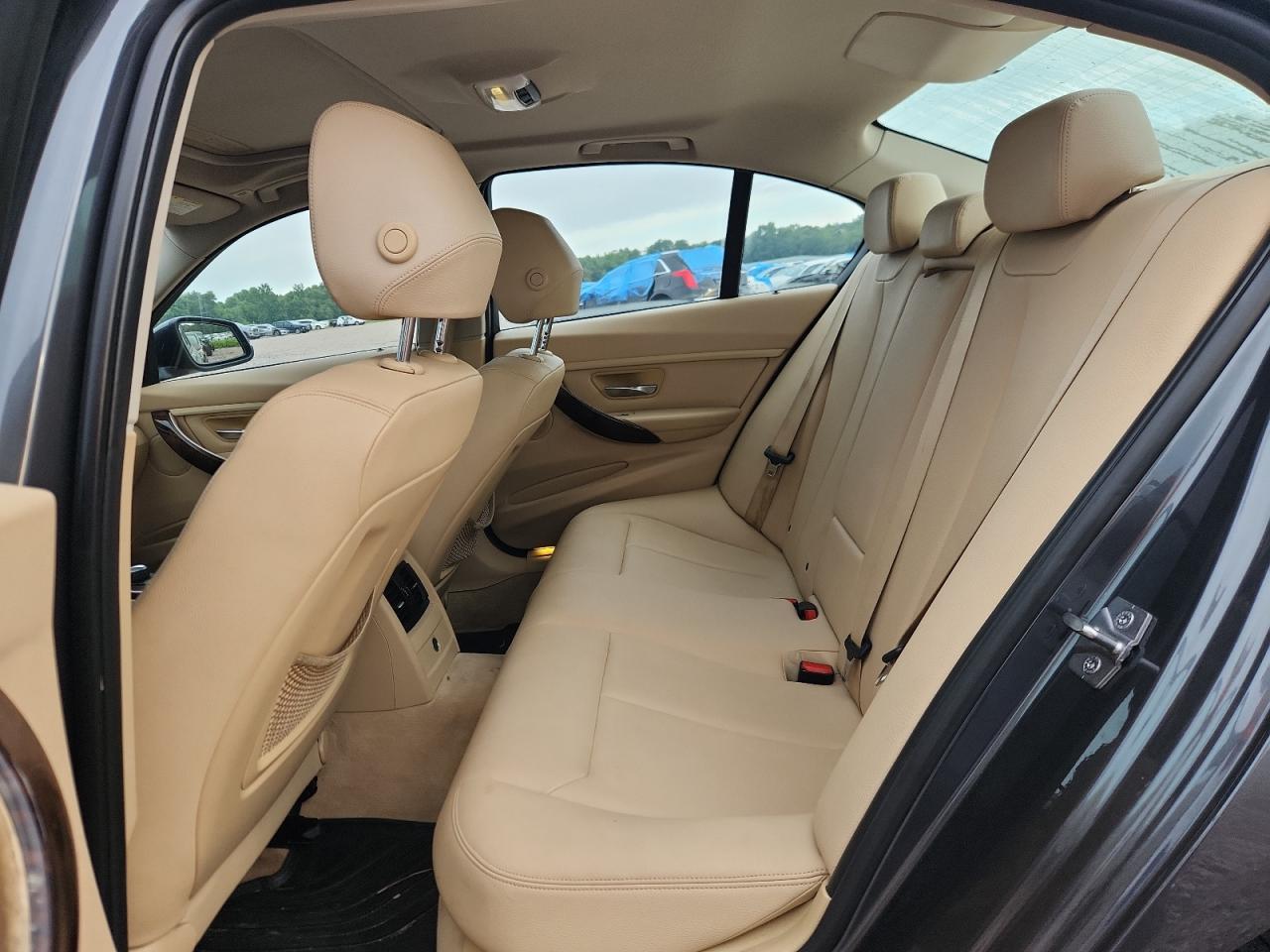 2013 BMW 320 SA