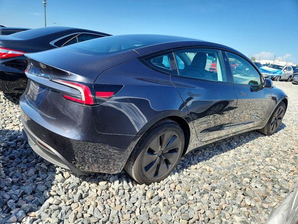 2025 TESLA MODEL 3