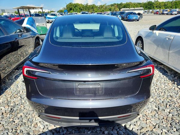 2025 TESLA MODEL 3