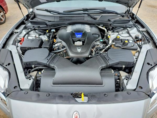 2014 MASERATI QUATTROPORTE Essence