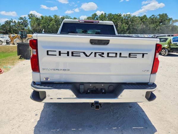 2023 CHEVROLET SILVERADO LTZ