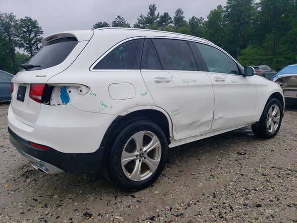2018 MERCEDES-BENZ GLC GLC 300-4M