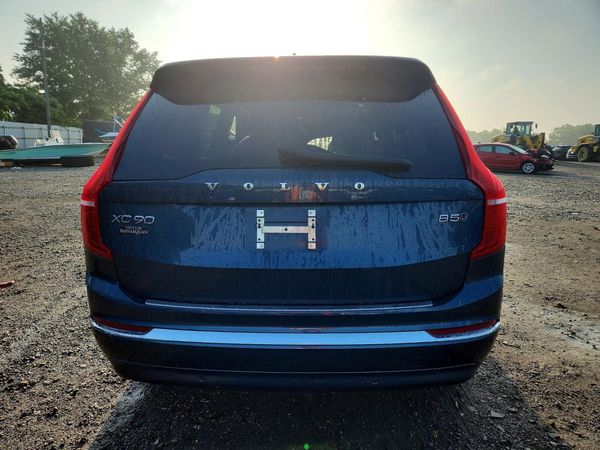 2023 VOLVO XC90 Plus Bright
