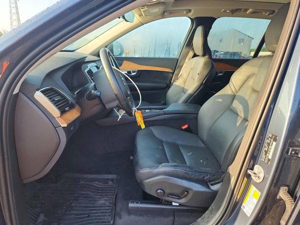 2023 VOLVO XC90 Plus Bright