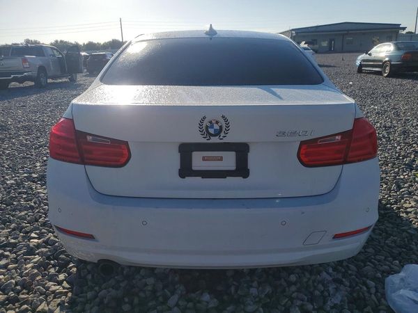 2015 BMW 320 320i