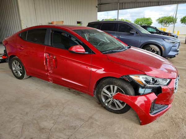 2018 HYUNDAI ELANTRA — Passenger 3/4