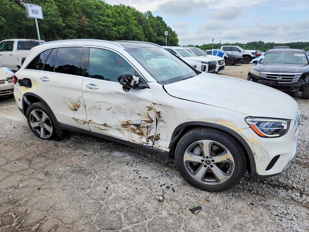 2022 MERCEDES-BENZ GLC GLC300