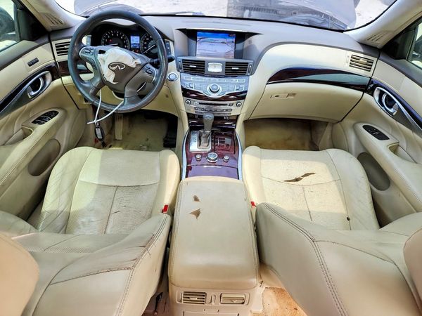 2015 INFINITI Q70