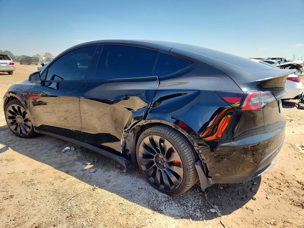 2022 TESLA MODEL Y