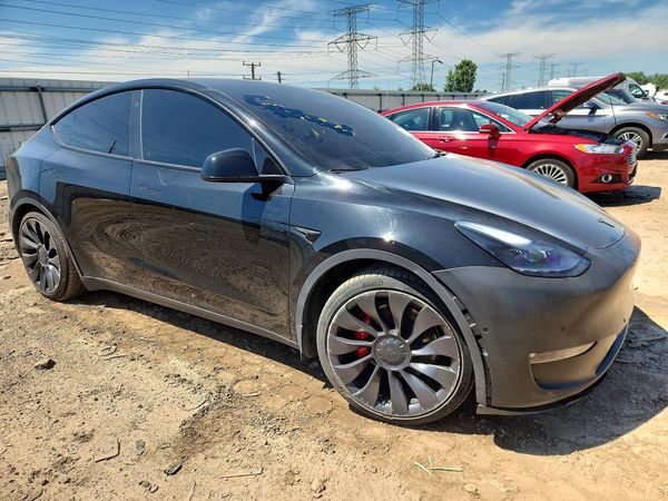 2022 TESLA MODEL Y