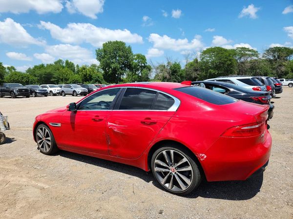 2018 JAGUAR XE Prestige