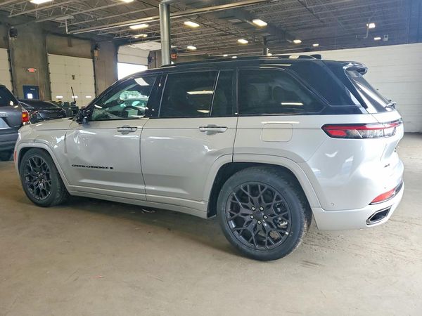2025 JEEP GRAND CHEROKEE