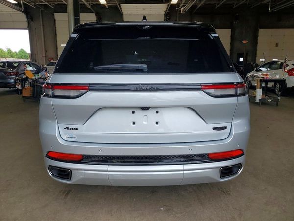 2025 JEEP GRAND CHEROKEE
