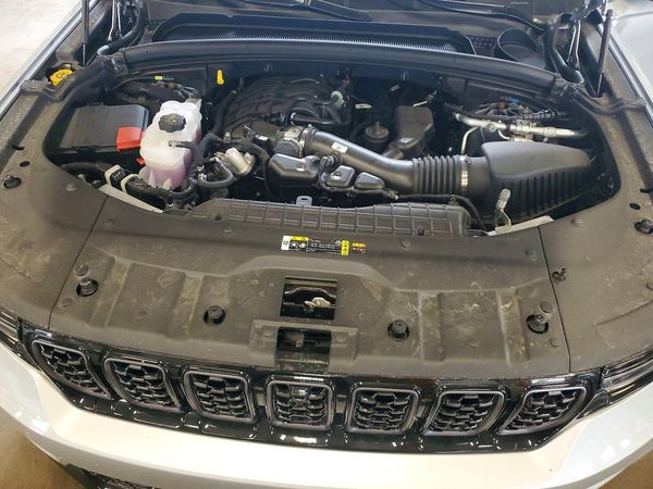 2025 JEEP GRAND CHEROKEE