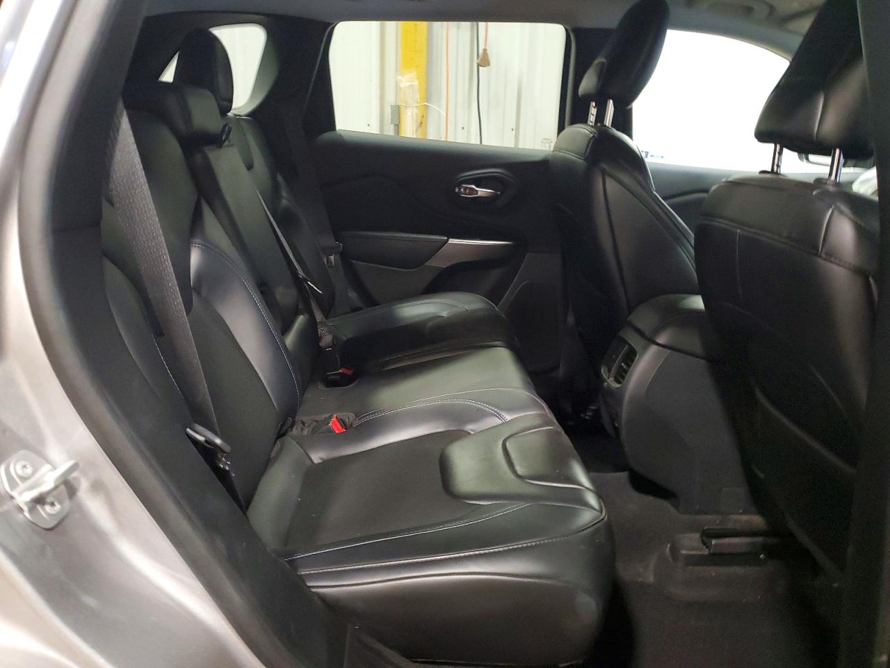2019 JEEP CHEROKEE LATITUDE PLUS 4X4