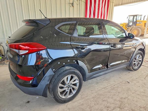 2018 HYUNDAI TUCSON SE Standard