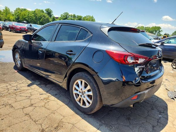 2016 MAZDA 3