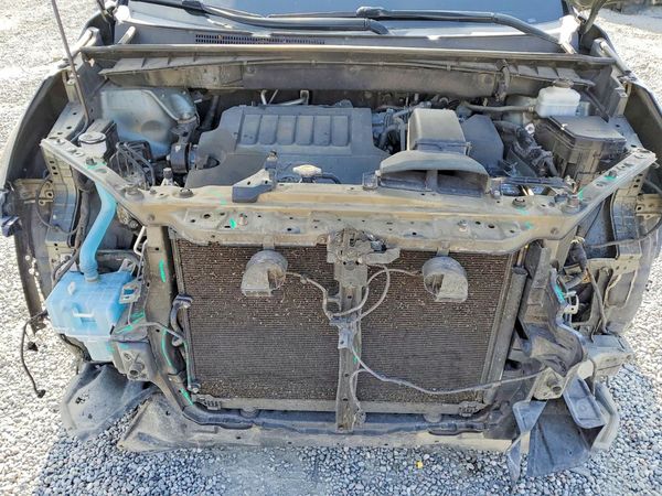2014 TOYOTA HIGHLANDER Base/Hybrid — Engine bay
