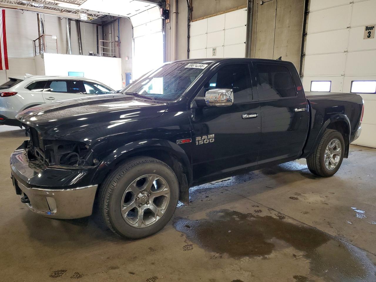 2015 RAM 1500 LARAMIE CREW CAB 4X4