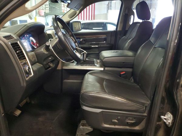 2015 RAM 1500 LARAMIE CREW CAB 4X4