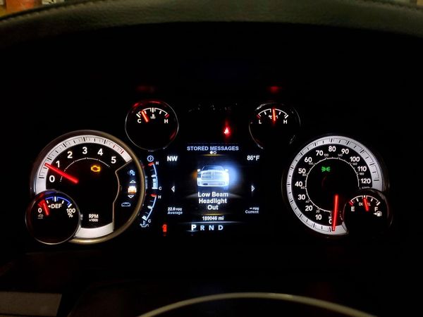 2015 RAM 1500 LARAMIE CREW CAB 4X4