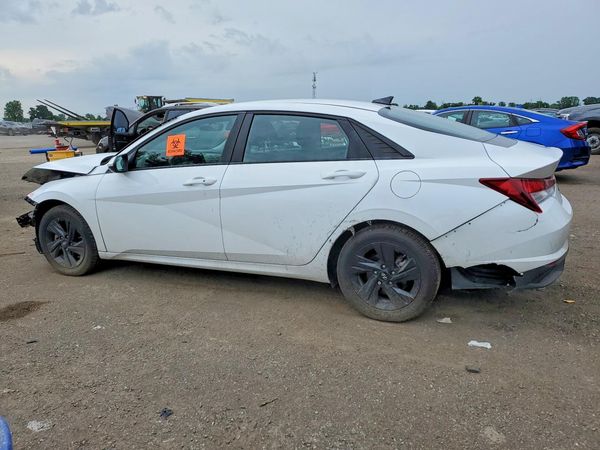 2022 HYUNDAI ELANTRA SEL