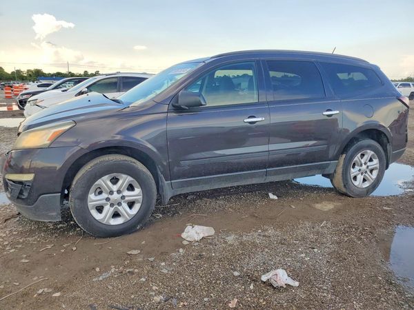 2013 CHEVROLET TRAVERSE LS