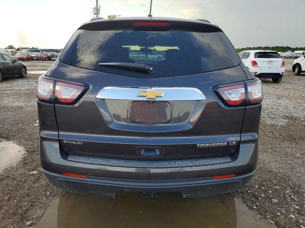 2013 CHEVROLET TRAVERSE LS