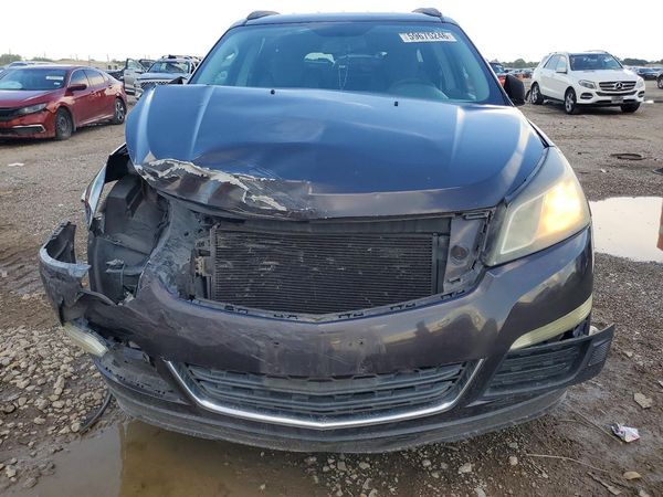 2013 CHEVROLET TRAVERSE LS