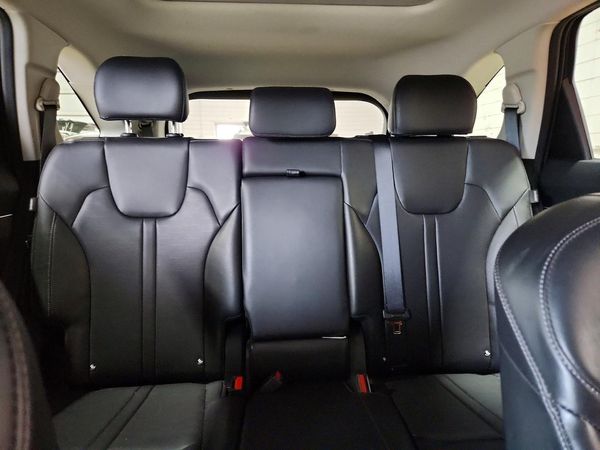 2024 KIA SORENTO S