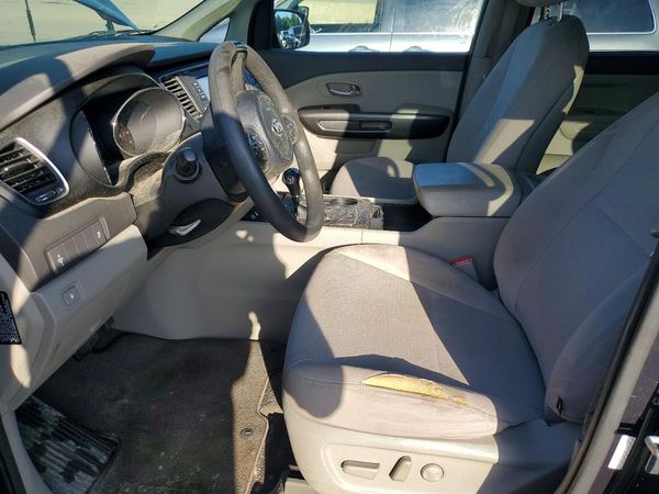 2016 KIA SEDONA LX - Middle-low