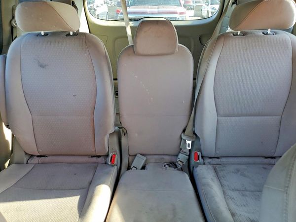 2016 KIA SEDONA LX - Middle-low