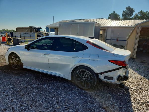 2025 TOYOTA CAMRY