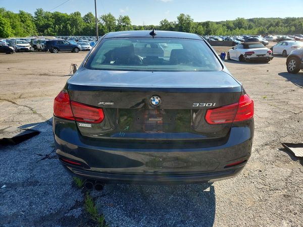 2018 BMW 330 xDrive SA